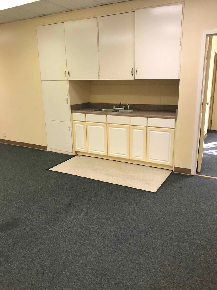 Office Building For Sale or Lease: 1890 Broadway St, Beaumont, TX 77701